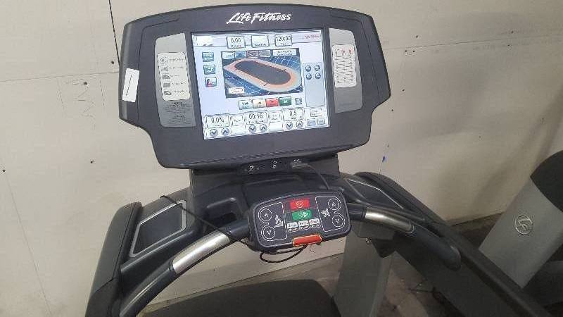 lot 1 image: Life Fitness 95T Engage Treadmill.  With 15inch Touchscreen.