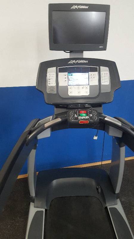 lot 3 image: Life Fitness Inspire Treadmill. With 7 inch Touchscreen.  Includes Matching Life Fitness TV Package.
