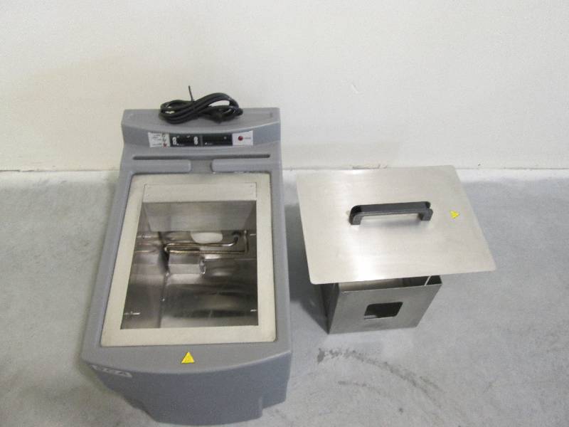 lot 236 image: SCA-1200 Support Cleaning Apparatus - M.S.R.P. $2500