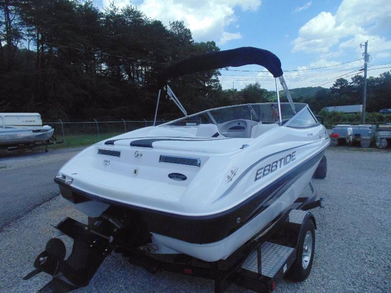 2006 Ebbtide Campione Series 180SE Boat.