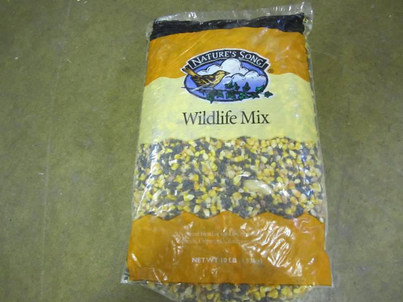 10 lb. bag of Natures Song wildlif...