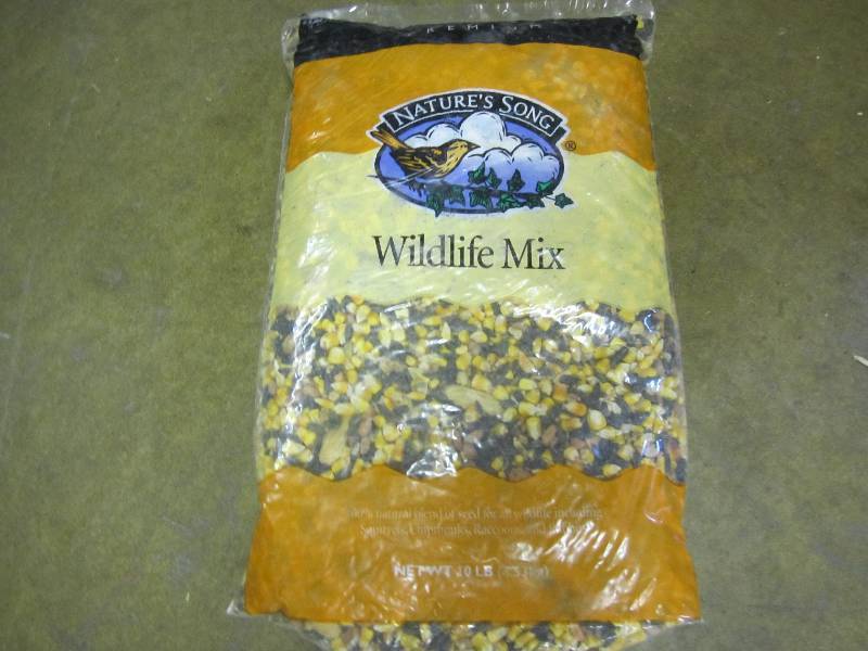 10 lb. bag of Natures Song wildlif...