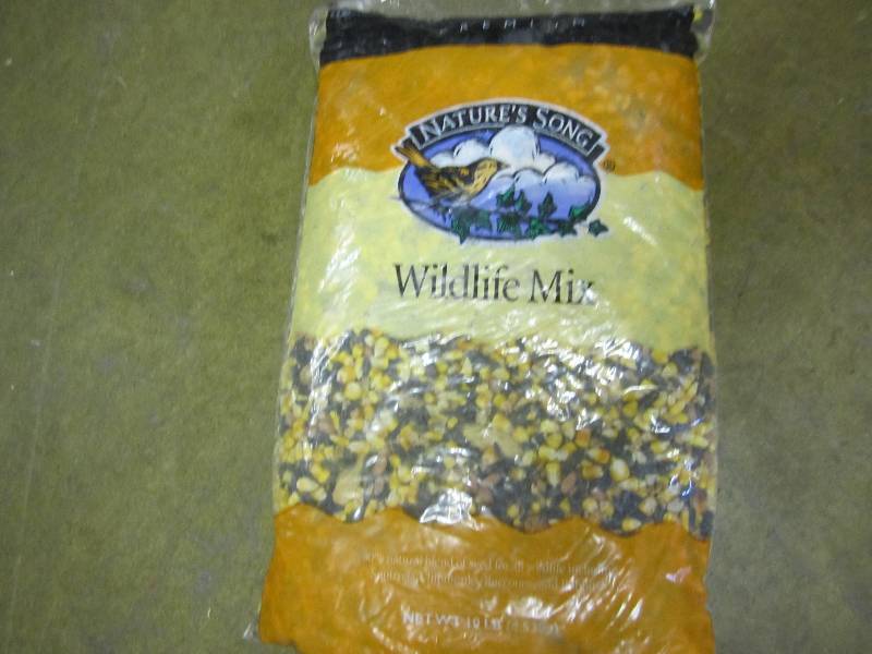 10 lb. bag of Natures Song wildlif...