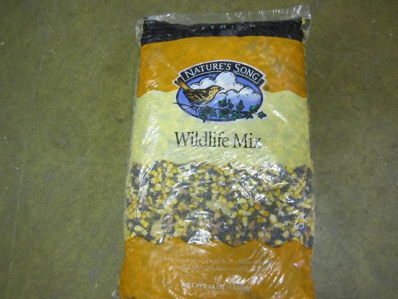 10 lb. bag of Natures Song wildlif...