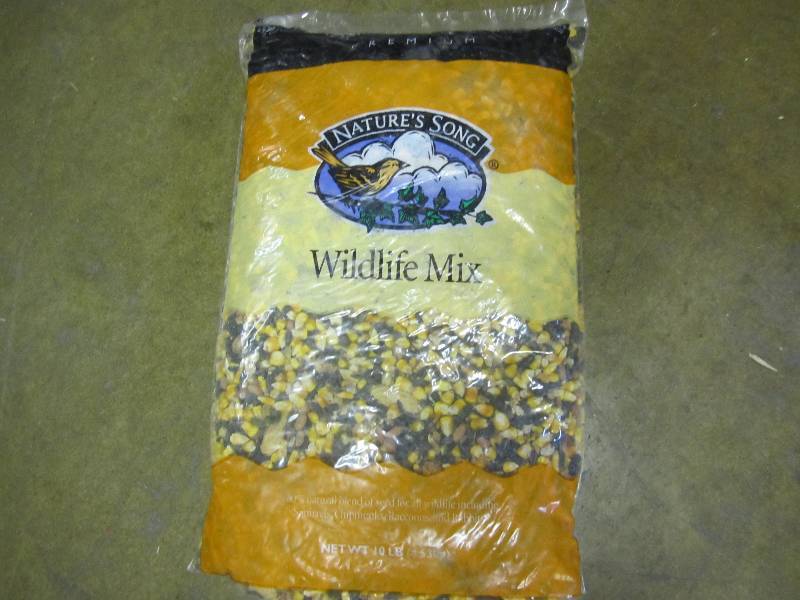 10 lb. bag of Natures Song wildlif...