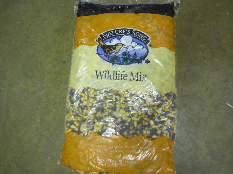 10 lb. bag of Natures Song wildlif...