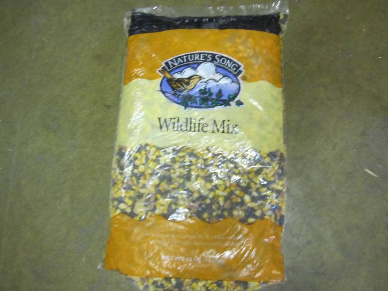 10 lb. bag of Natures Song wildlif...