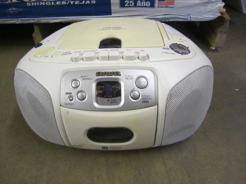Aiwa boombox...