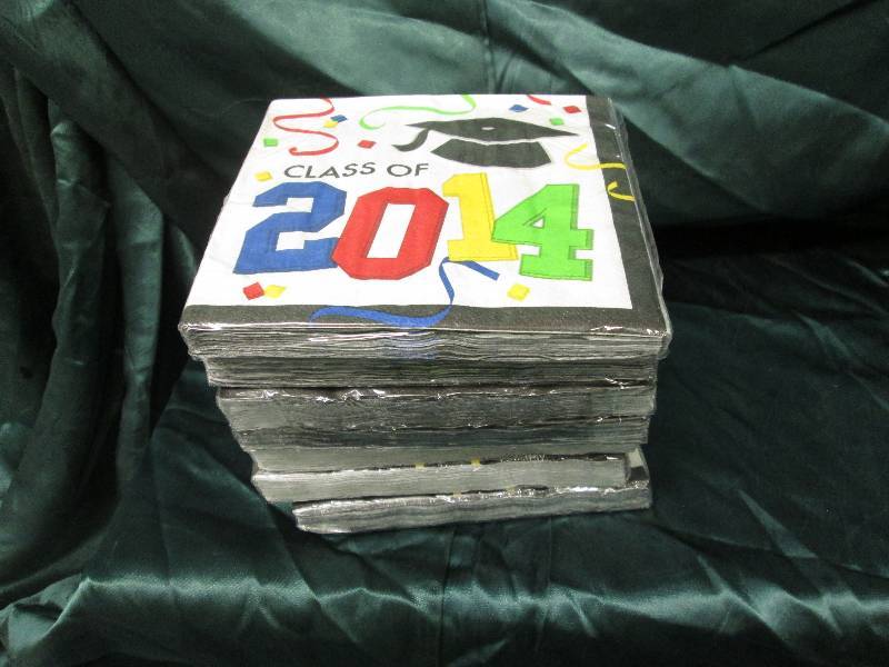 lot 23 image: Lot of 8 Class of 2014 napkins(Clas...