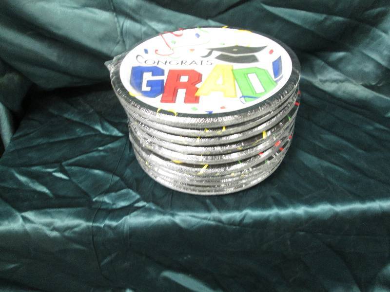 lot 30 image: Lot of 10 packs Graduation plates 1...