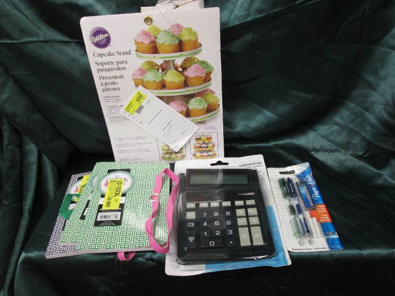 lot 39 image: 3 -2014 plannersjournals, cupcake ...