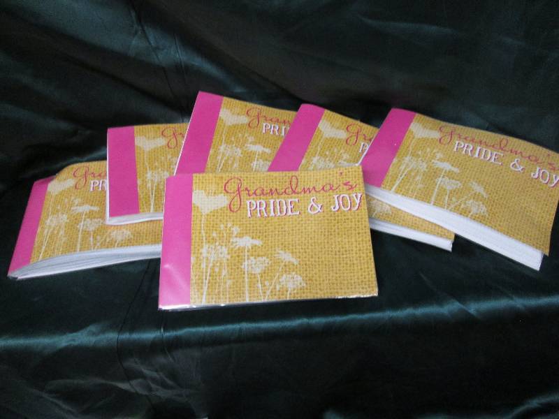 lot 41 image: Lot of 6 soft photo albums- Grandma...