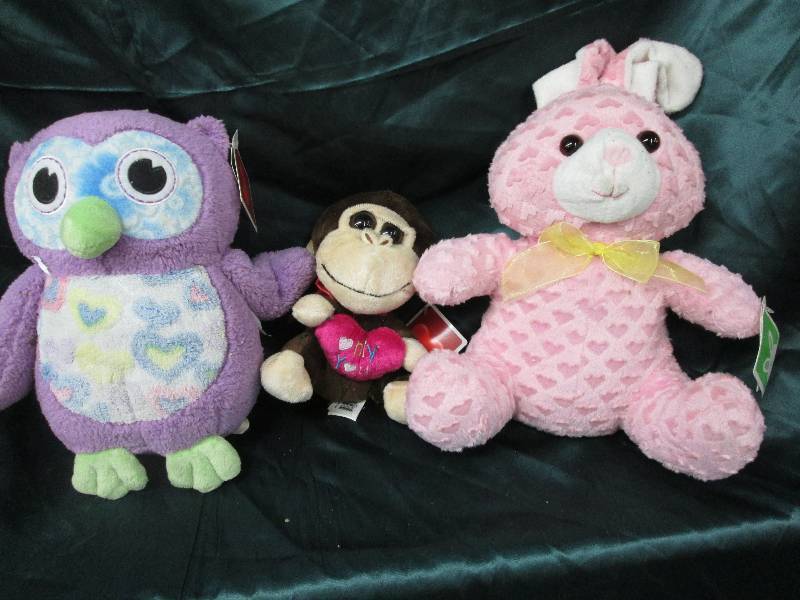 lot 56 image: Lot of 3 plush animals- see images...