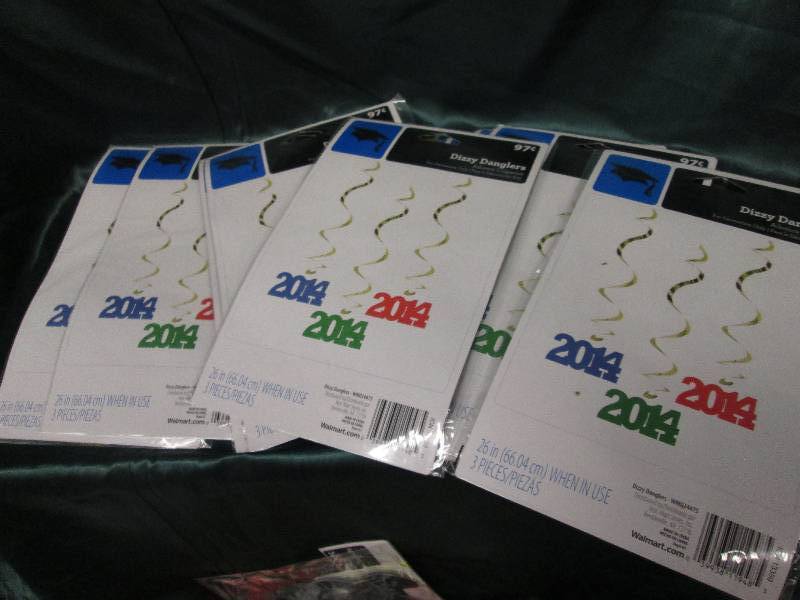 lot 89 image: Lot of 10  2014 Dizzy Danglers dec...