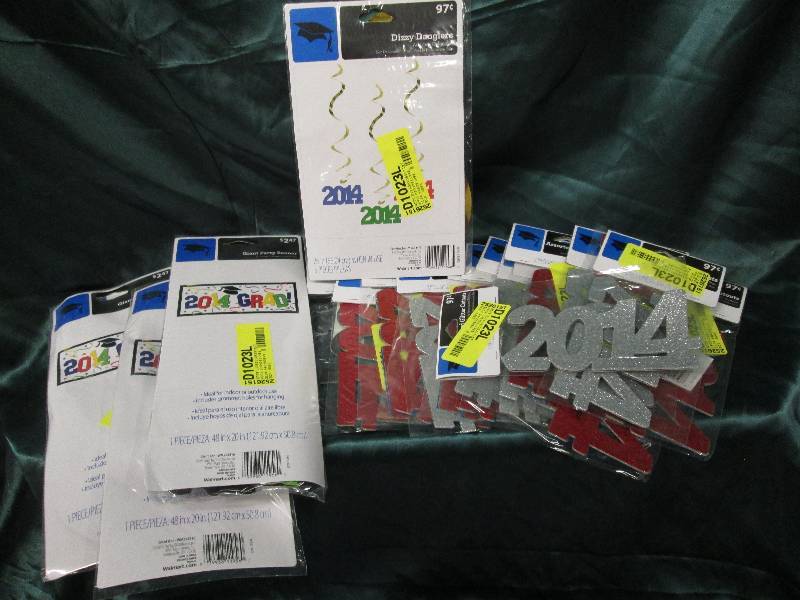lot 92 image: 3 - 2014 Giant Party Banner , large...
