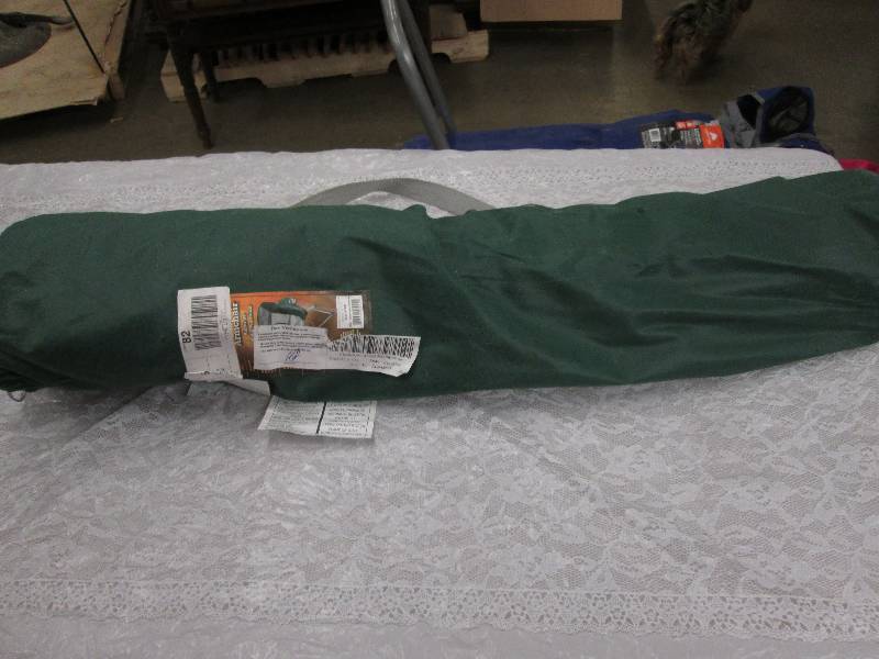 lot 120 image: Camp tension chair -green in bag...