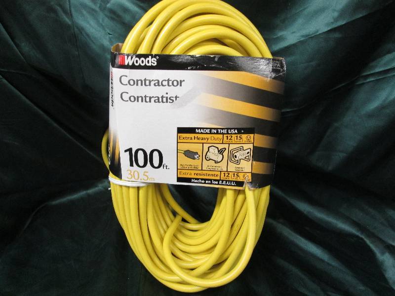 lot 128 image: Woods Contractor 100 ft extra HD ex...