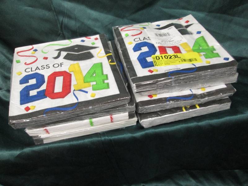 lot 149 image: Lot of 8 Class of 2014 napkins(Clas...