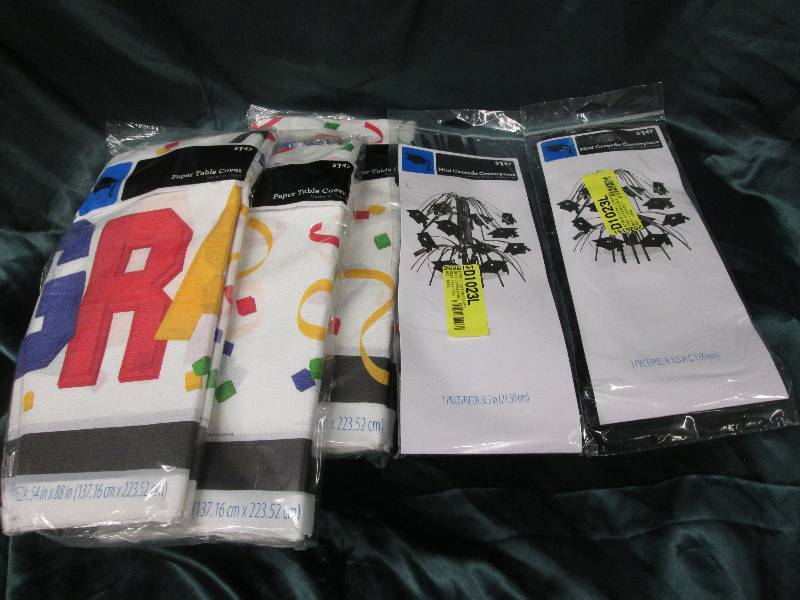 lot 152 image: Lot of 3 Graduation paper table clo...