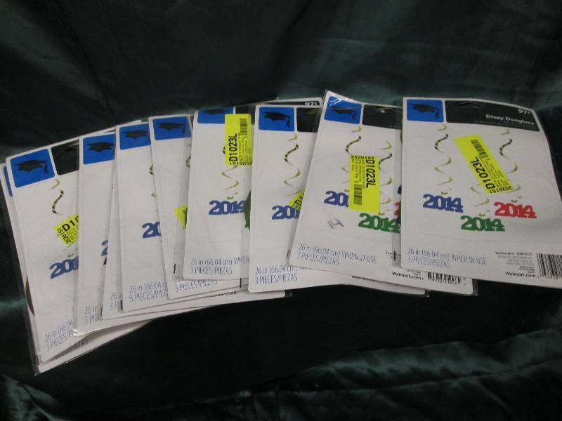 lot 155 image: Lot of 10  2014 Dizzy Danglers dec...