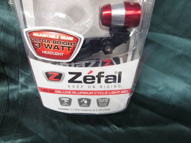 lot 169 image: Zefal bike light, rear only...