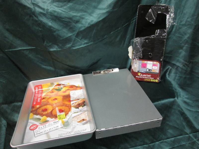 lot 183 image: 9x13 pan w small dents, storage cl...
