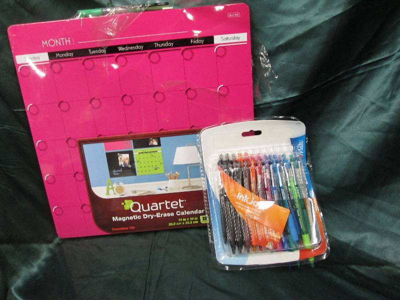 lot 189 image: Pink magnetic dry erase calendar, L...