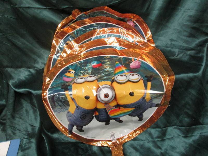 lot 197 image: Lot of 5 Minion party mylar balloon...