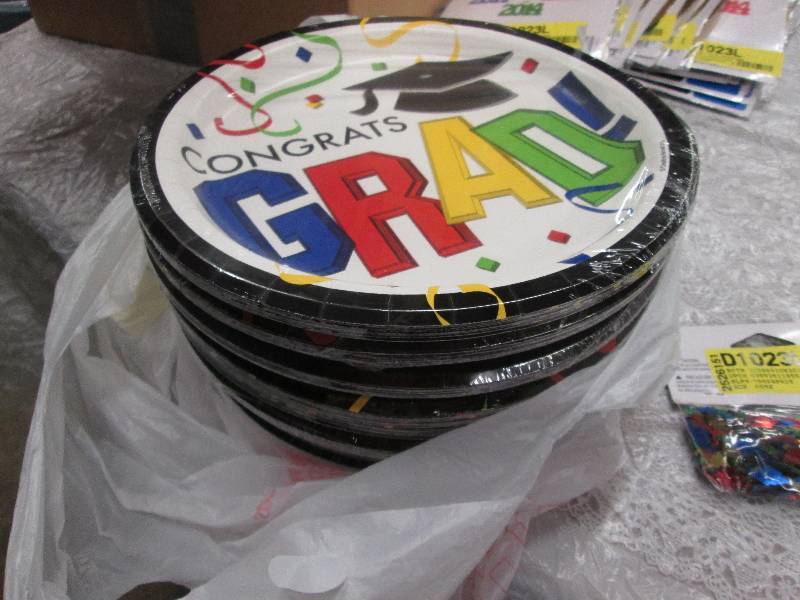 lot 217 image: Lot of 8 Congrats Grad luncheon pla...