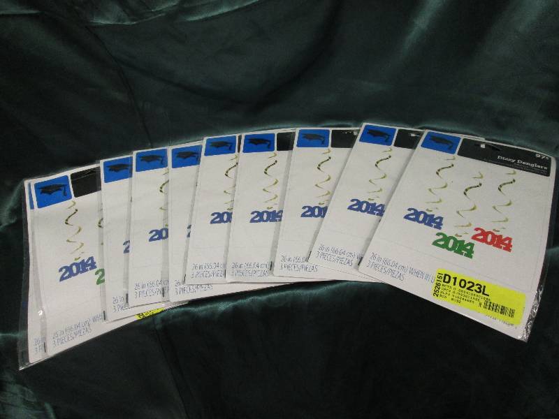 lot 220 image: Lot of 10  2014 Dizzy Danglers dec...