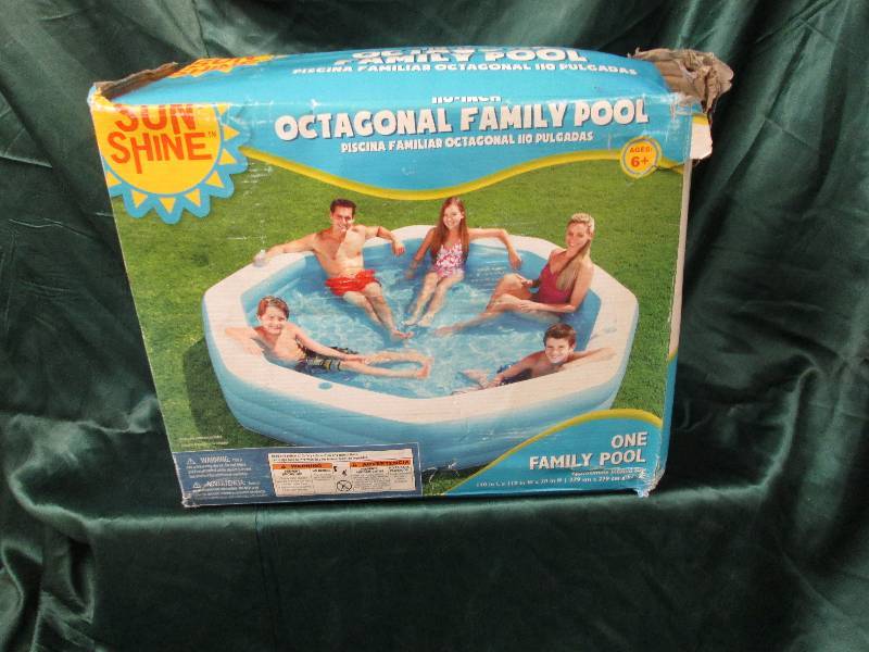 lot 238 image: 110 inch Octagonal Family Pool...
