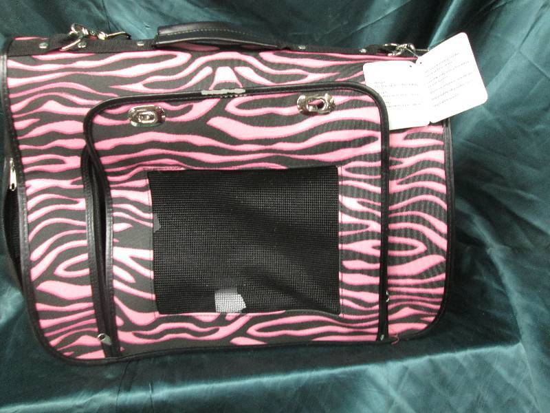 lot 245 image: Pink patterned small dog carrier fo...