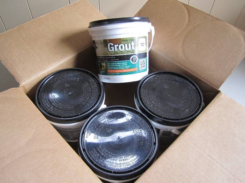 lot 25 image: Case of 4 12 gallon ready to use g...