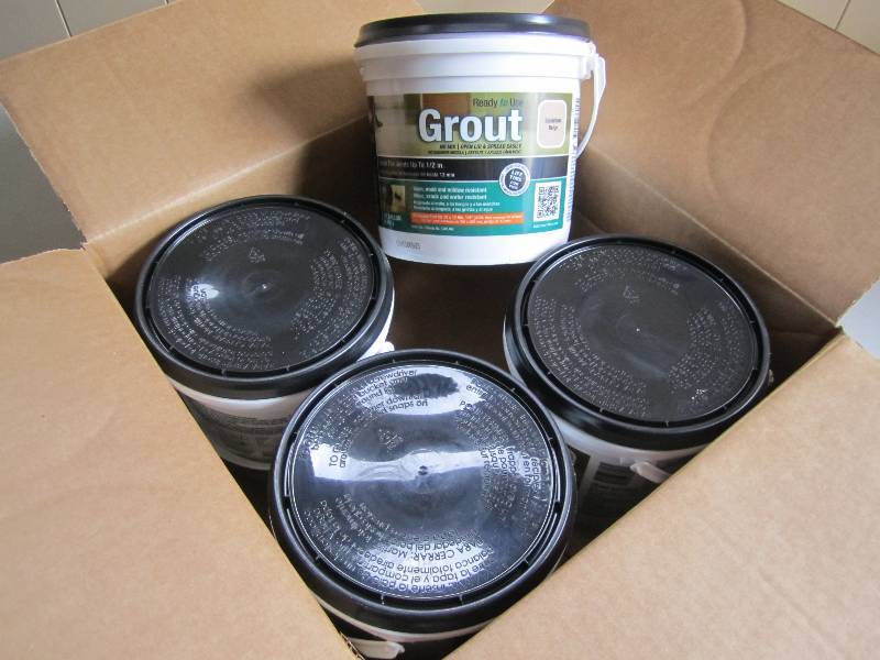 lot 26 image: Case of 4 12 gallon ready to use g...