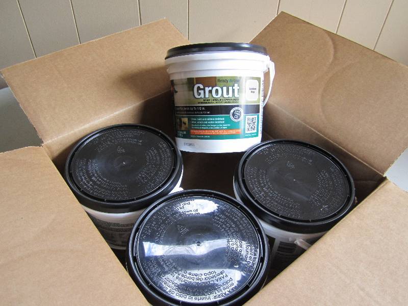 lot 35 image: Case of 4 12 gallon ready to use g...