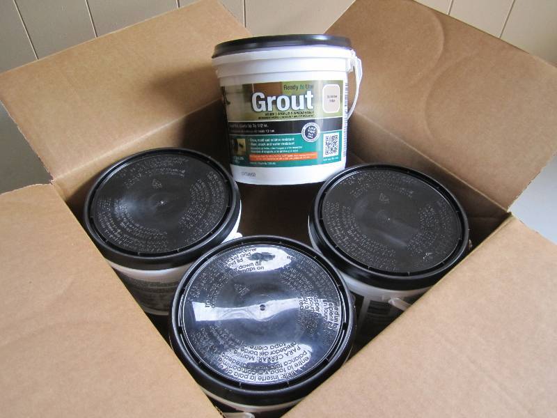 lot 42 image: Case of 4 12 gallon ready to use g...