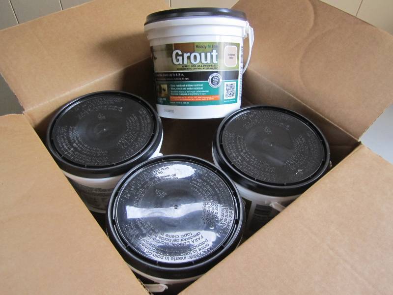 lot 43 image: Case of 4 12 gallon ready to use g...