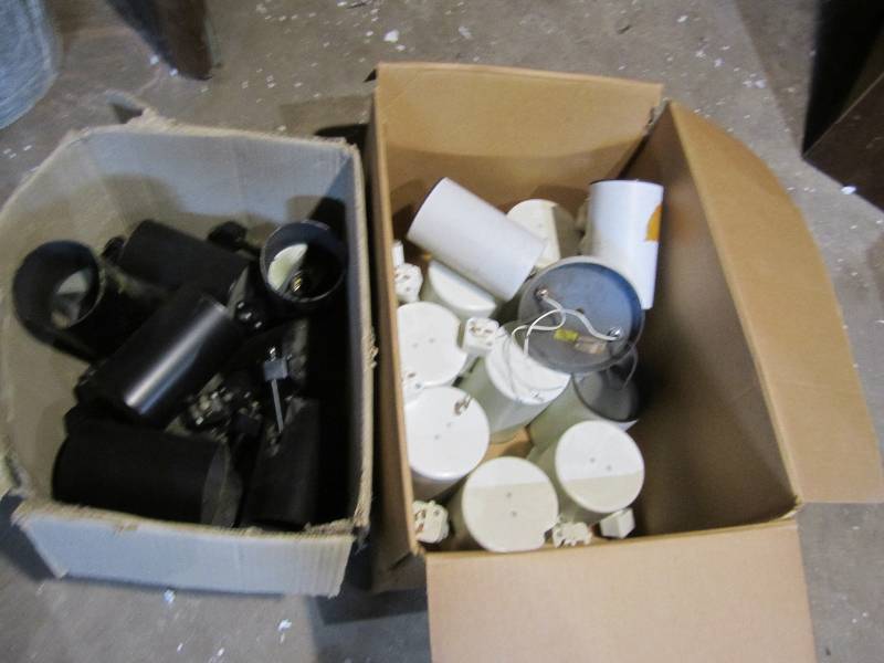 lot 52 image: lot of track light cans...
