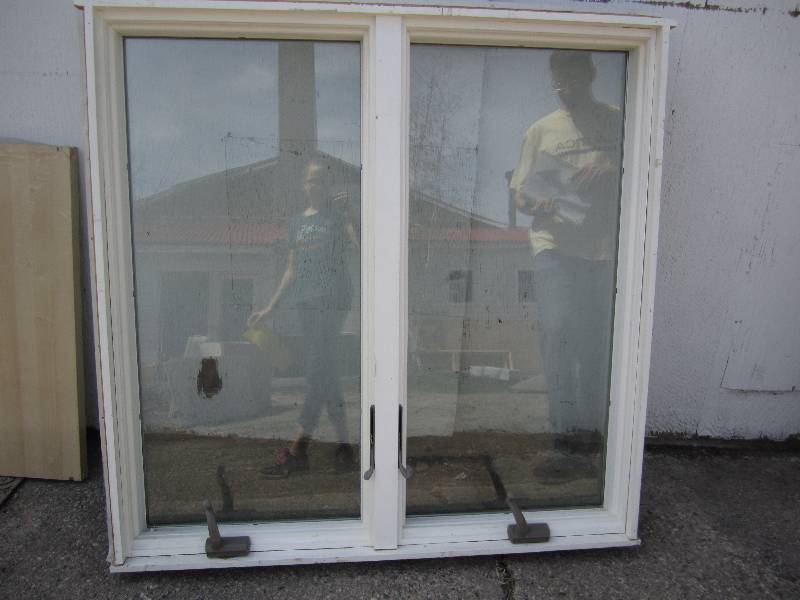 lot 70 image: Double pane, double crank open wind...