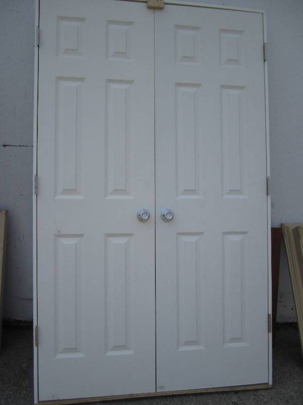 lot 77 image: Interior double door with handles o...