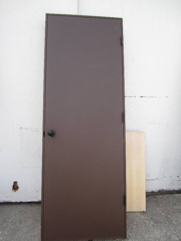 lot 78 image: Hollow core door with keyed knob.  ...