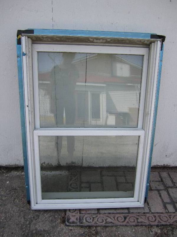 lot 86 image: Double pane window, previously inst...