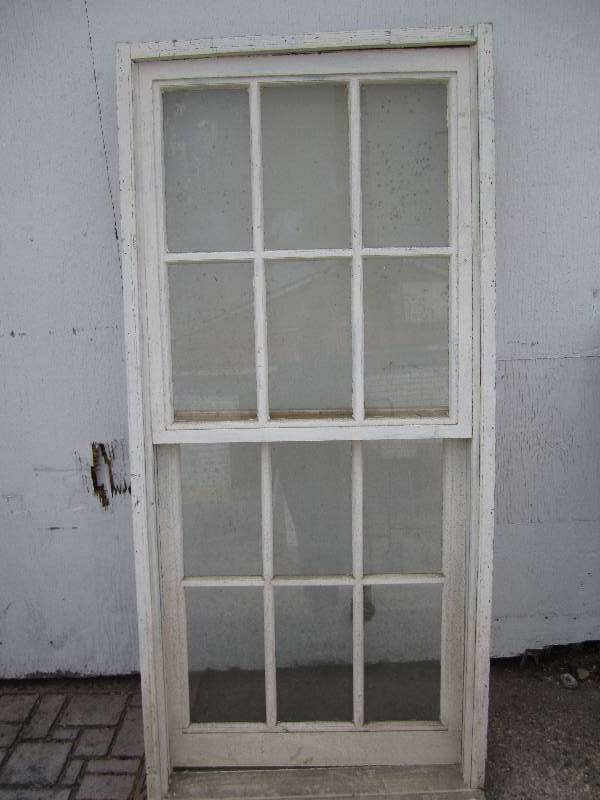 lot 88 image: Single pane window, slides open.  P...