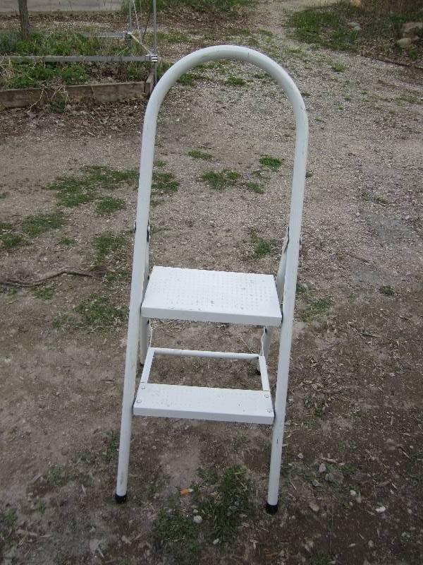 lot 181 image: Step stool...