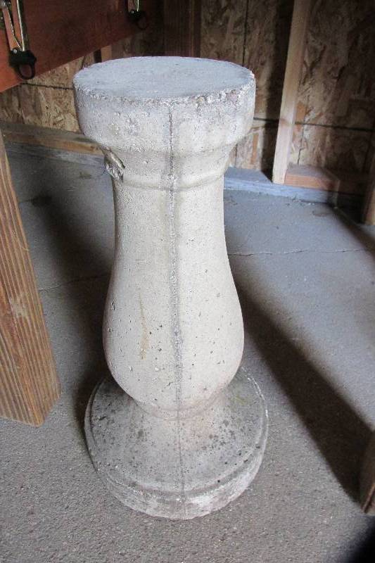 lot 59 image: Cast concrete fountain base...