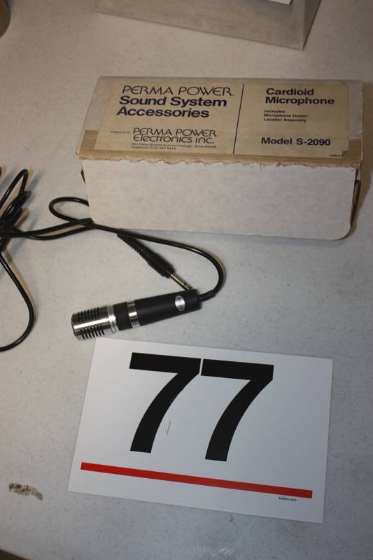 Microphone