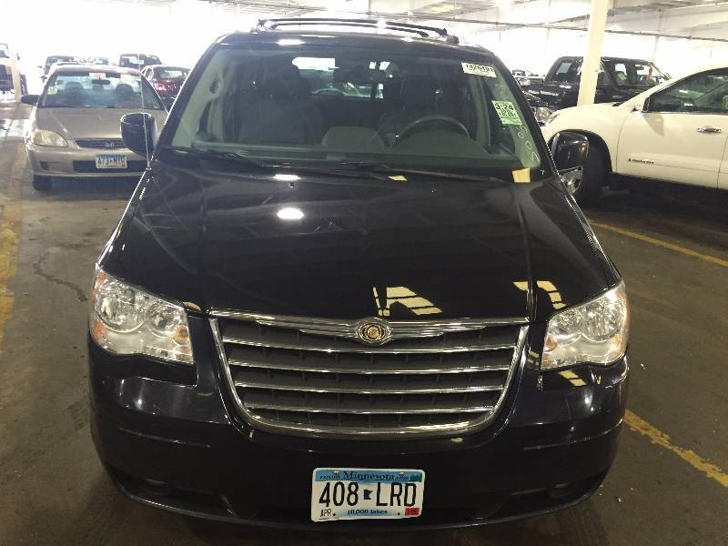 2010 Chrysler Town & Country Touring
