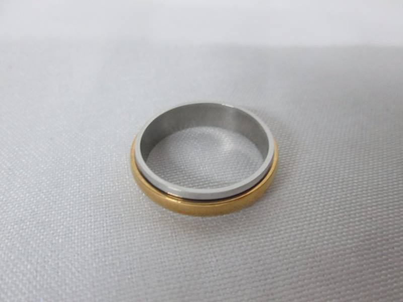 Ladies Stainless Steel Personalized Couples Spinner Band