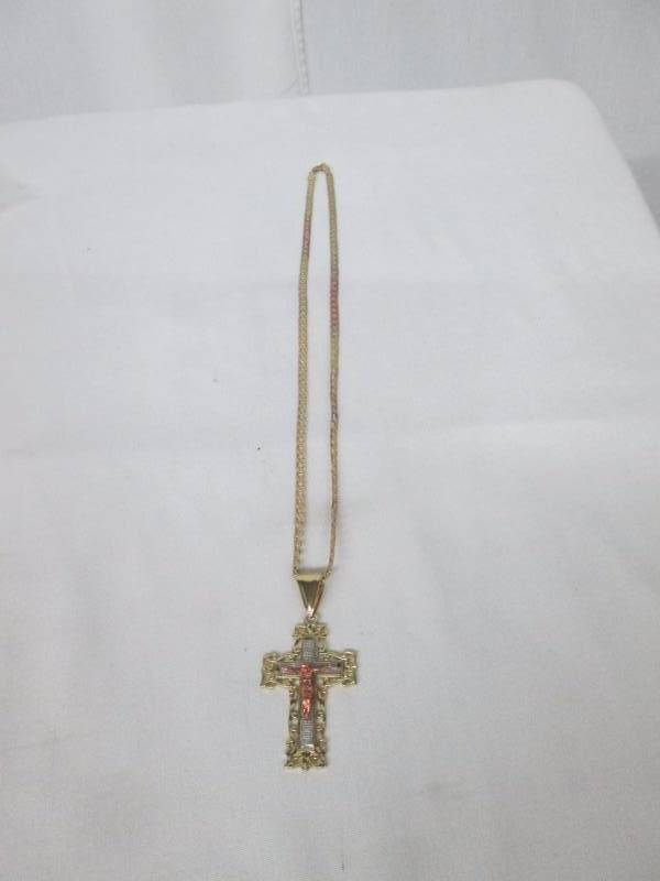 Goldtone Mens Crucifix Pendant