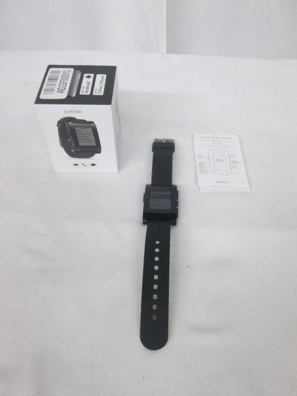Pebble Classic Smart Watch in Black